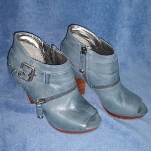 Guess ankle boots
